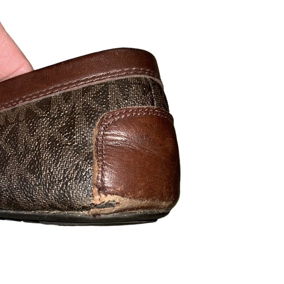 Michael Kors Hamilton Brown MK Logo Gold Padlock Loafers - 9 - Picture 11 of 16